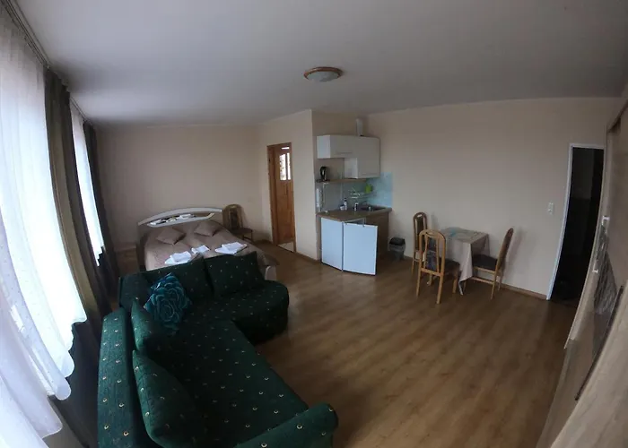 Bed & Breakfast Akacjowy 3*